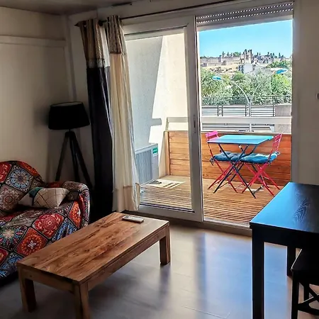 Le Balcon Sur La Cite Lägenhet